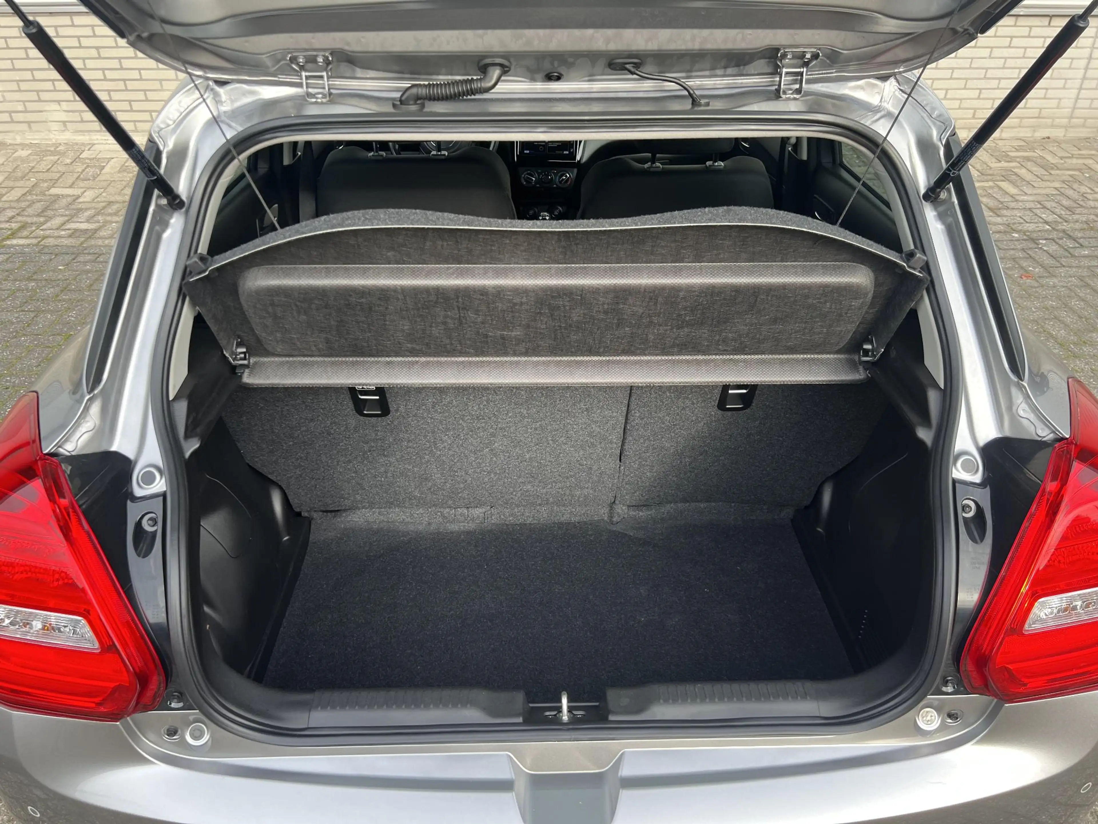 Suzuki Swift 1.2 Select Smart Hybrid | Armsteun | Apple Carplay — photo 11