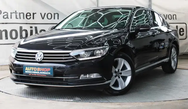 Volkswagen Passat *TÜV&Inspekt Neu*Navi*LED*Massage*Kamera*