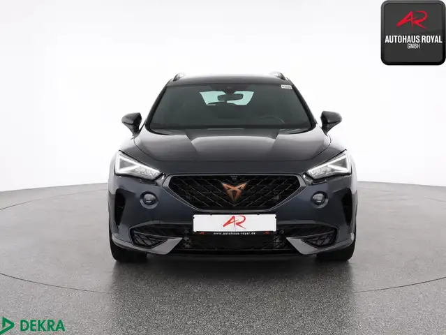 Cupra Formentor view 8