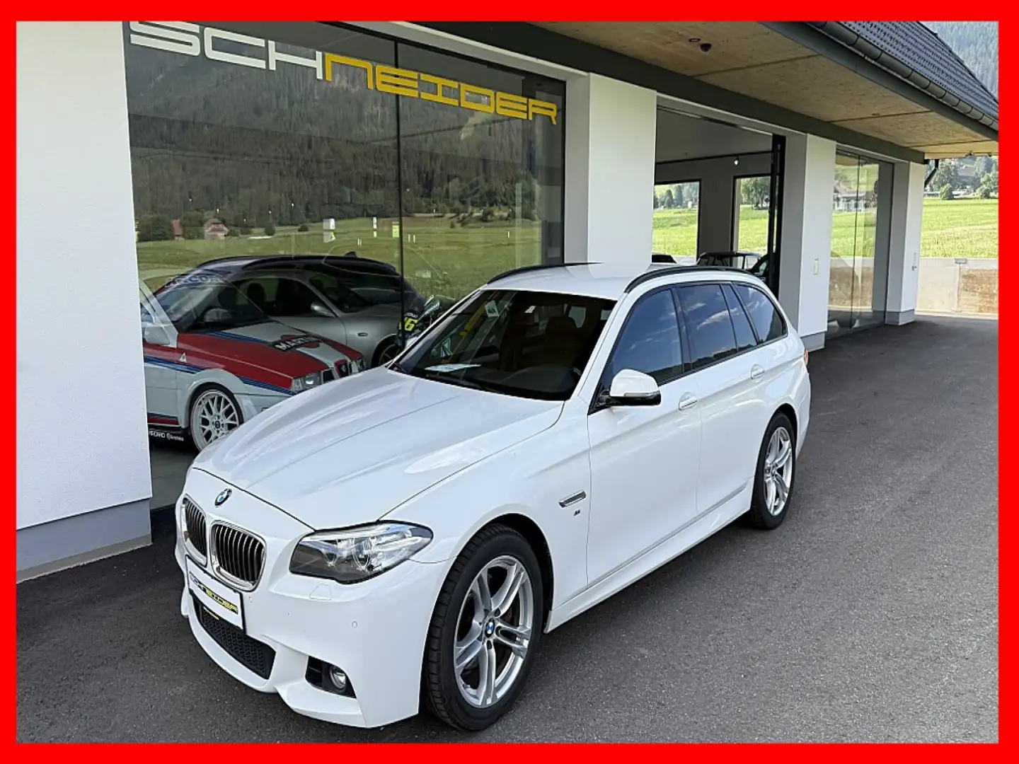 BMW 520 d xDrive Touring Österreich-Paket Aut. M Paket Weiß - 1