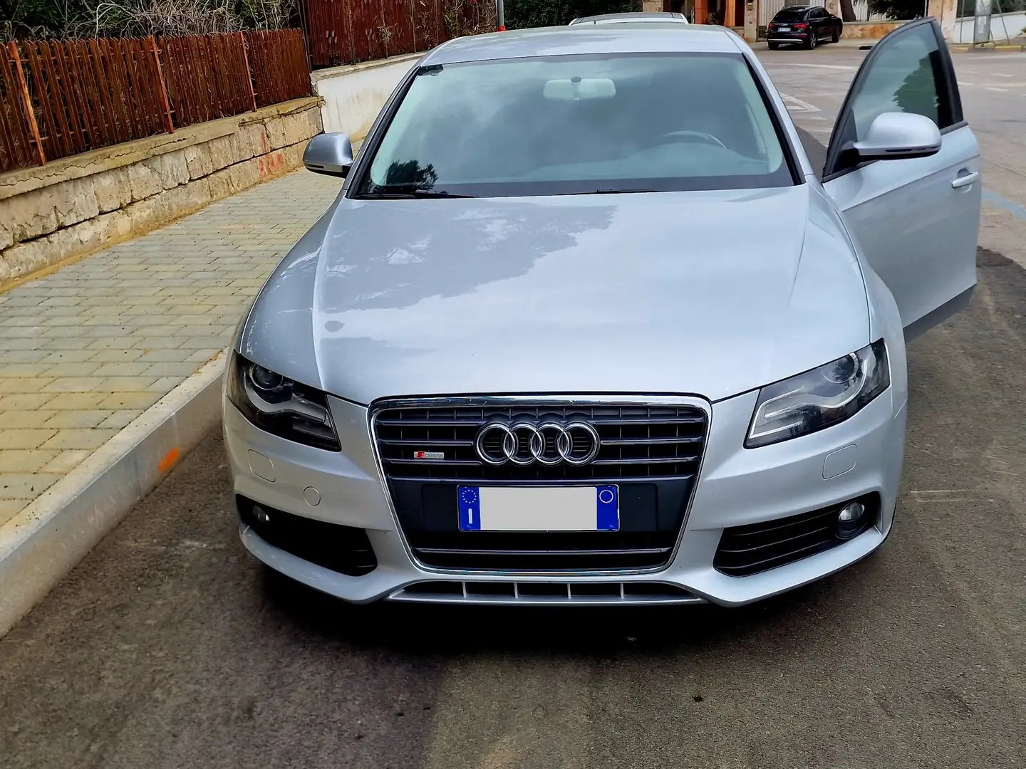 Audi A4 A4 IV 2007 Berlina 2.0 tdi multitronic Argento - 1
