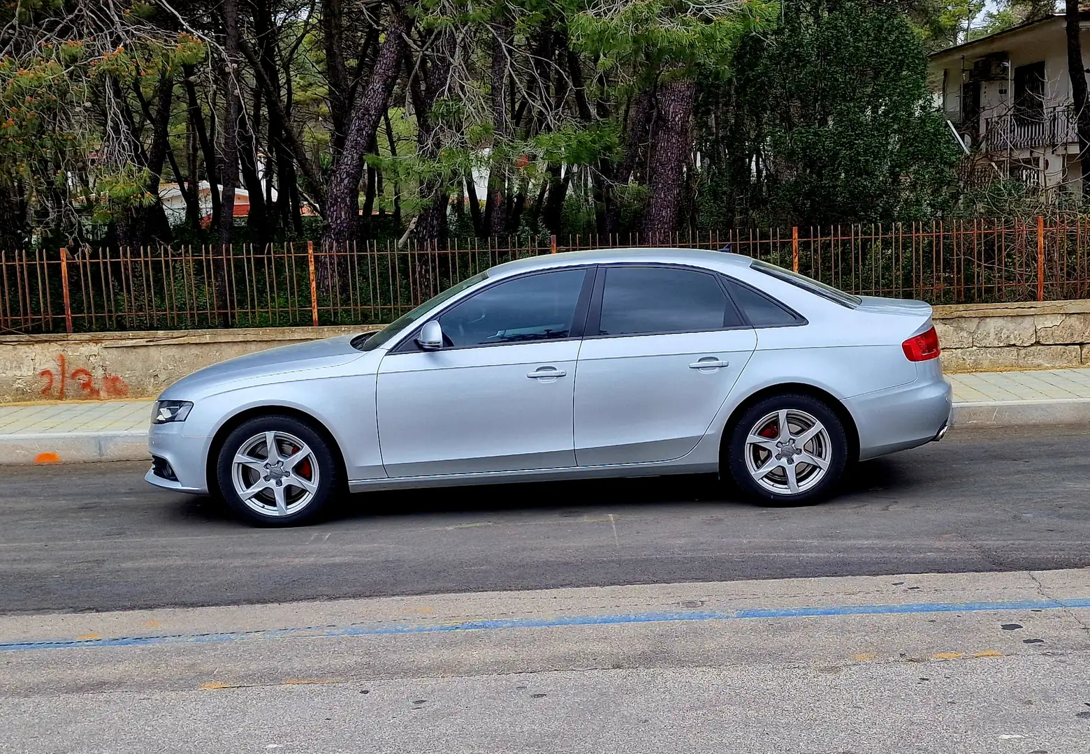 Audi A4 A4 IV 2007 Berlina 2.0 tdi multitronic Argento - 2