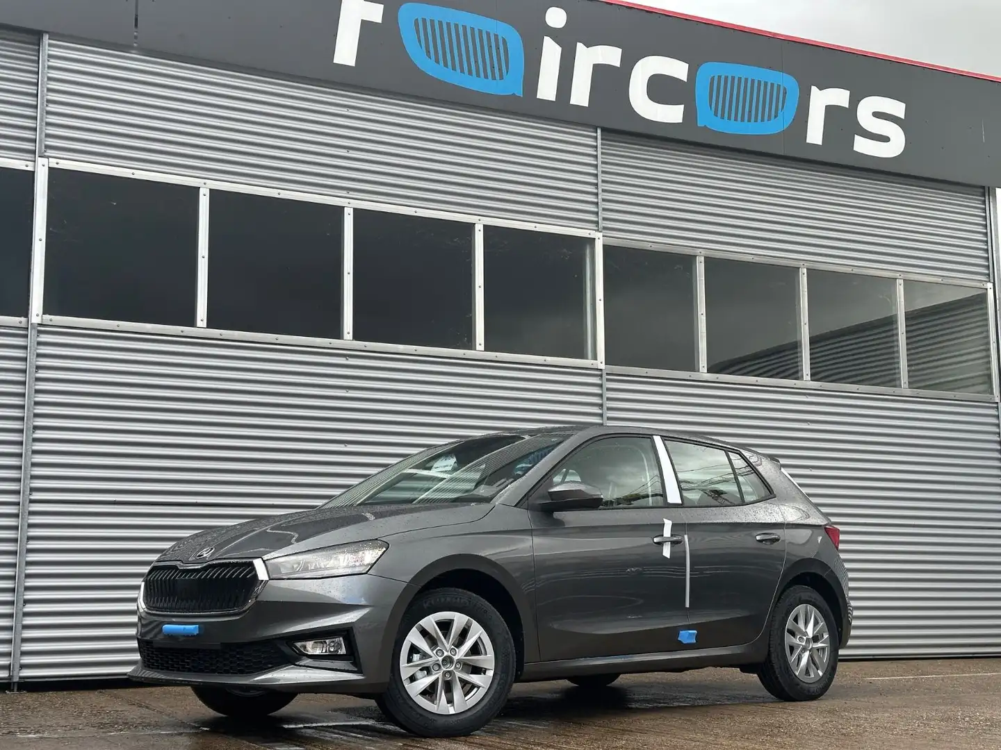 Skoda Fabia NEU*SOFORT*Fabia 130*Cam*LED*Sitzh* Gris - 1