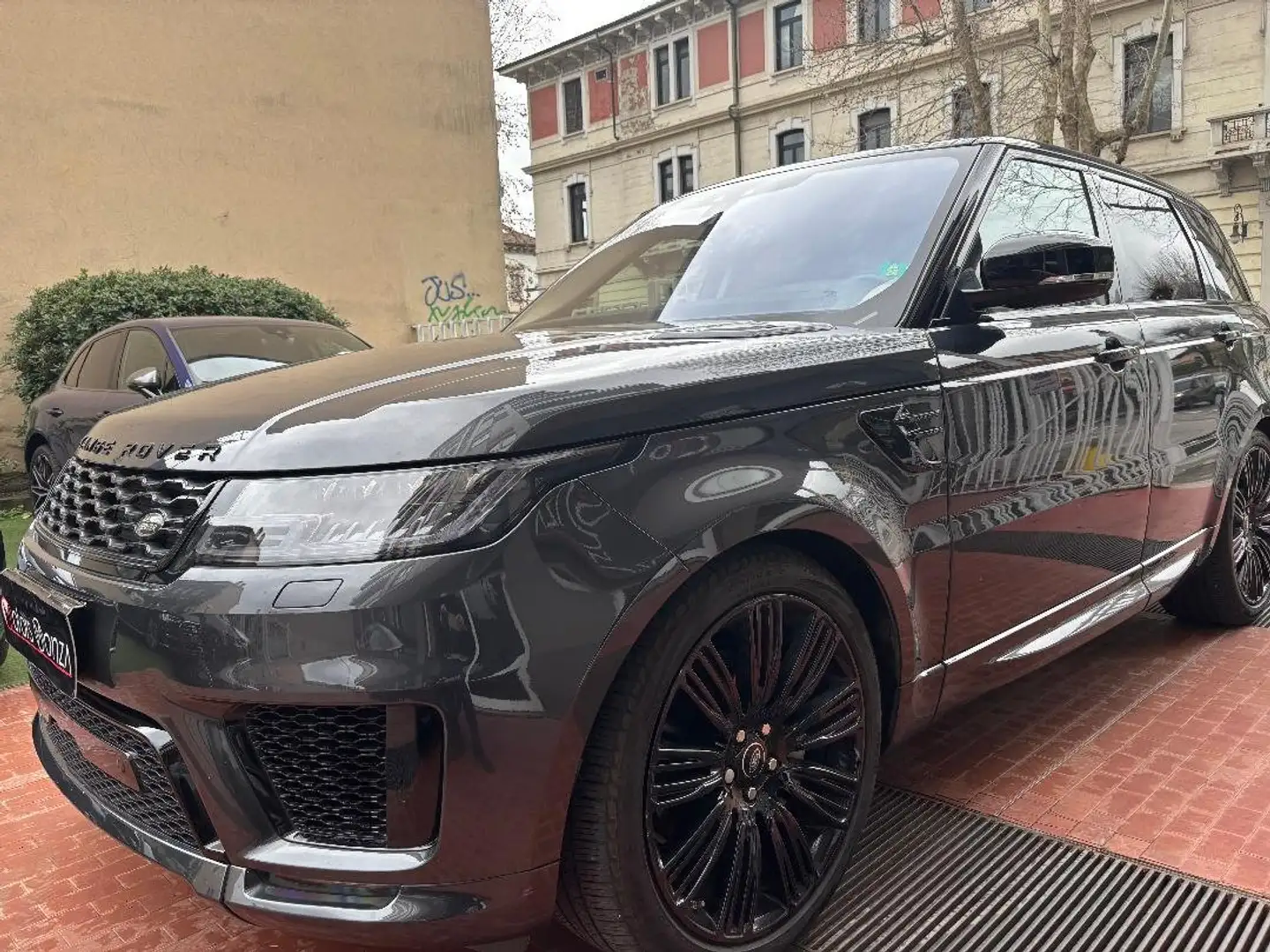 Land Rover Range Rover Sport 3.0d i6 mhev HSE Dynamic Stealth 249cv cerchi 22" Grijs - 2