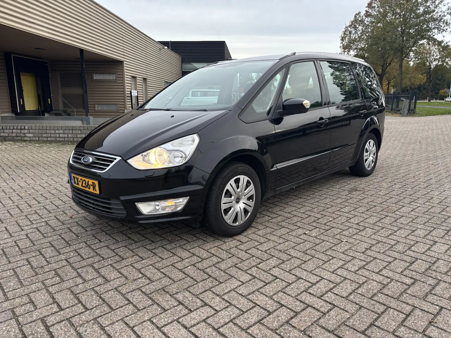 Ford Galaxy 2.0 TDCi Ghia Limited Automaat 7 Zits [ apple car, Zwart - 1