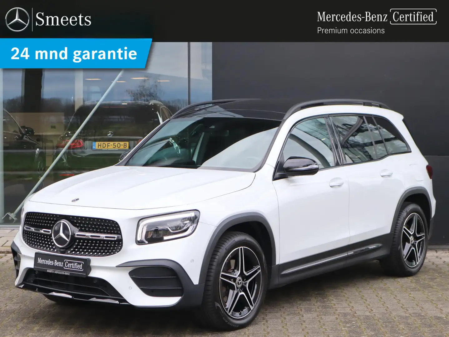 Mercedes-Benz GLB 200 AMG Line | Panoramadak | Navigatie | Camera | LED Bianco - 1