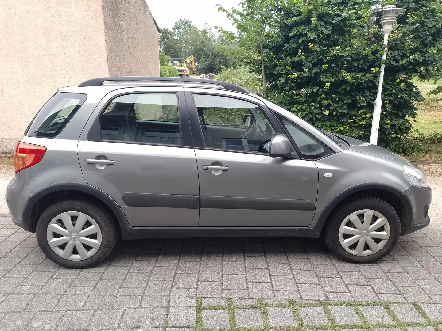 Suzuki SX4 1.6 VVT 4x4 Club Plateado - 2