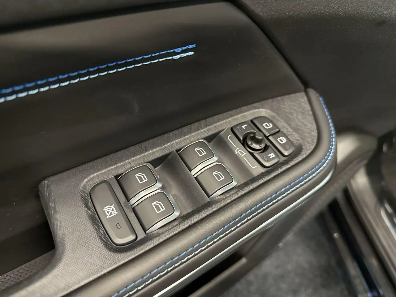 Lynk & Co 01 1.5 PHEV MY22 PANO 360 CAMERA ACC KEYLESS, миниатюра 24