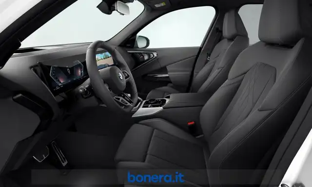 BMW X3 view 4
