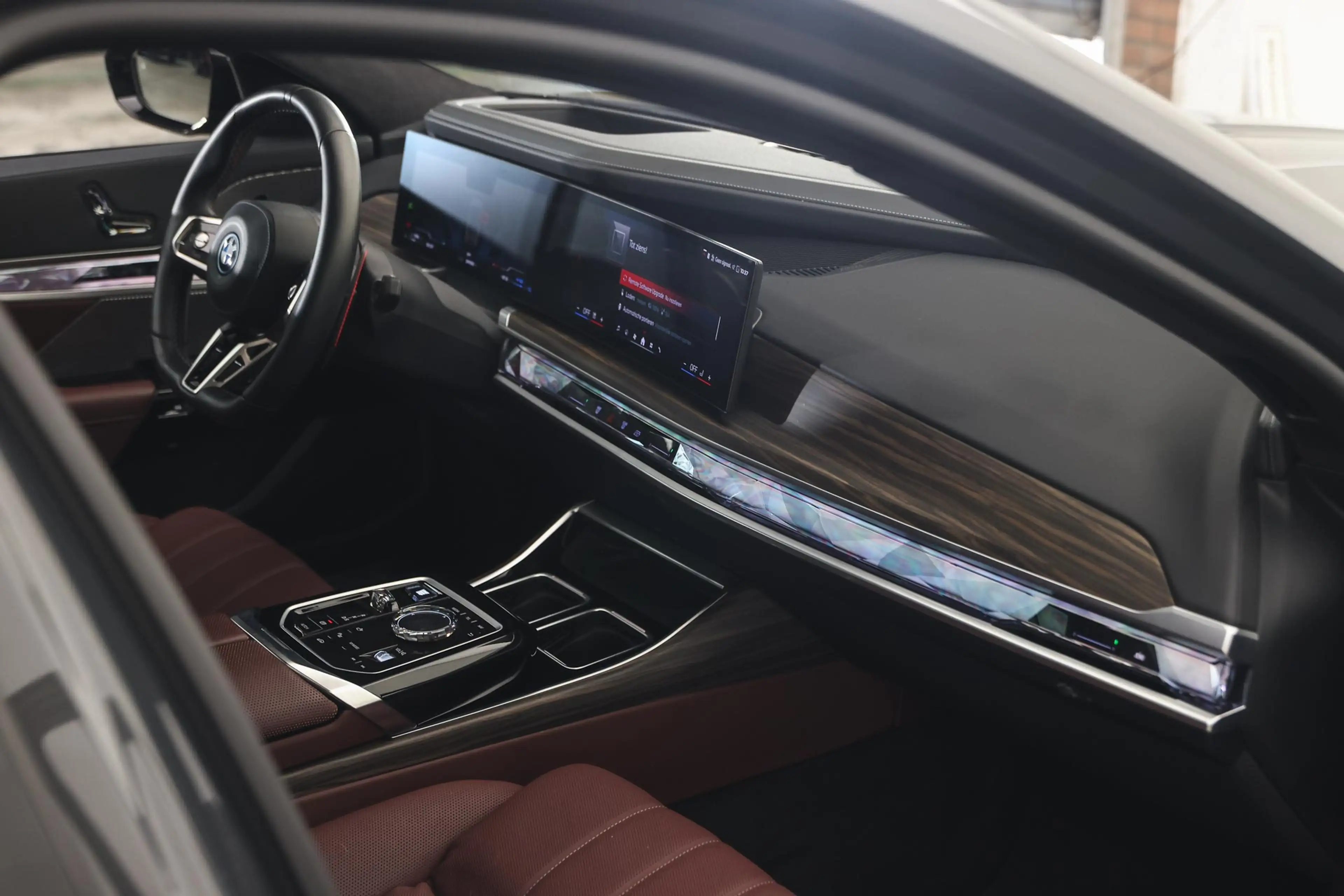 BMW 760 7 Serie M760e xDrive Automaat / Trekhaak / Multifu — photo 9