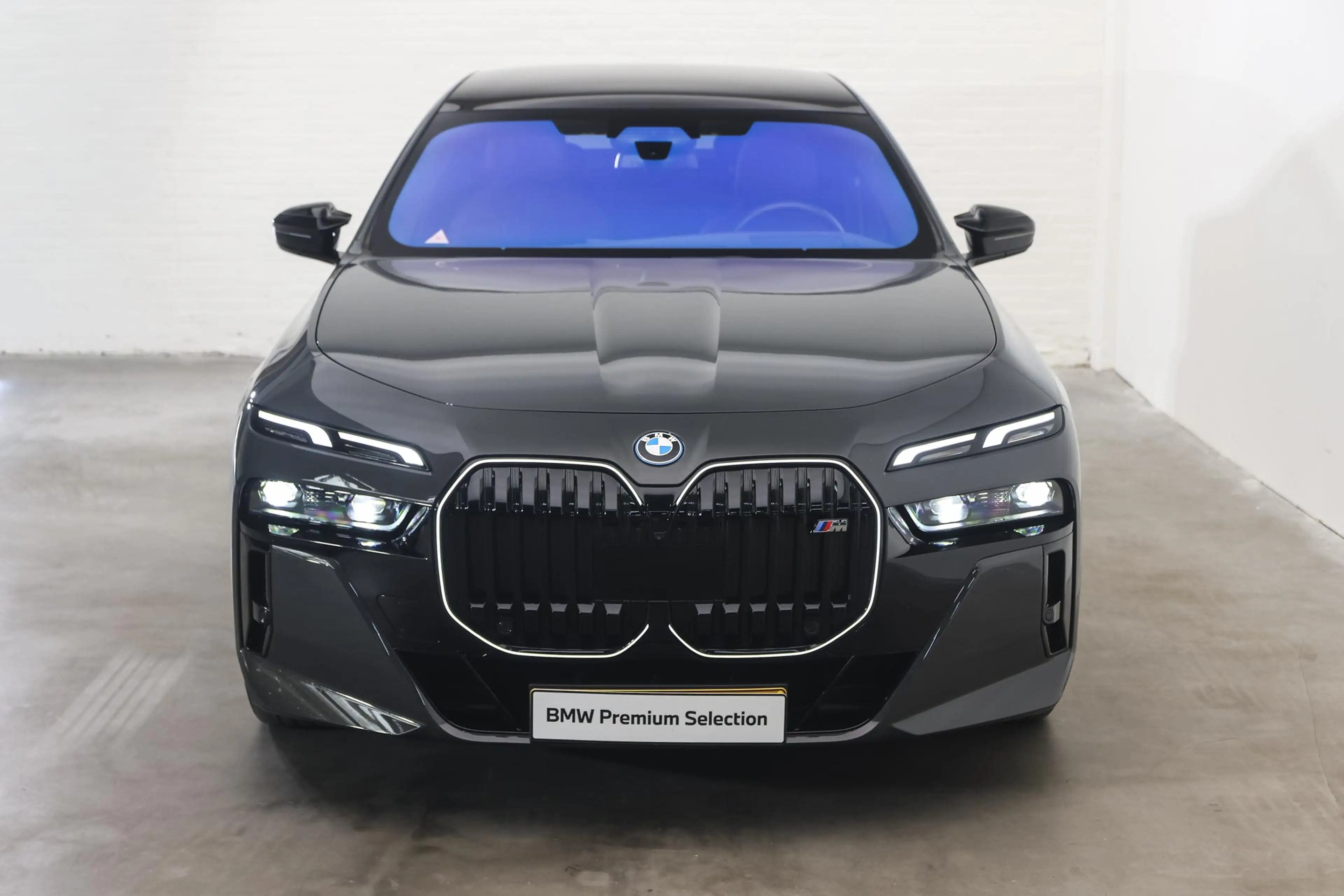 BMW 760 7 Serie M760e xDrive Automaat / Trekhaak / Multifu — photo 5
