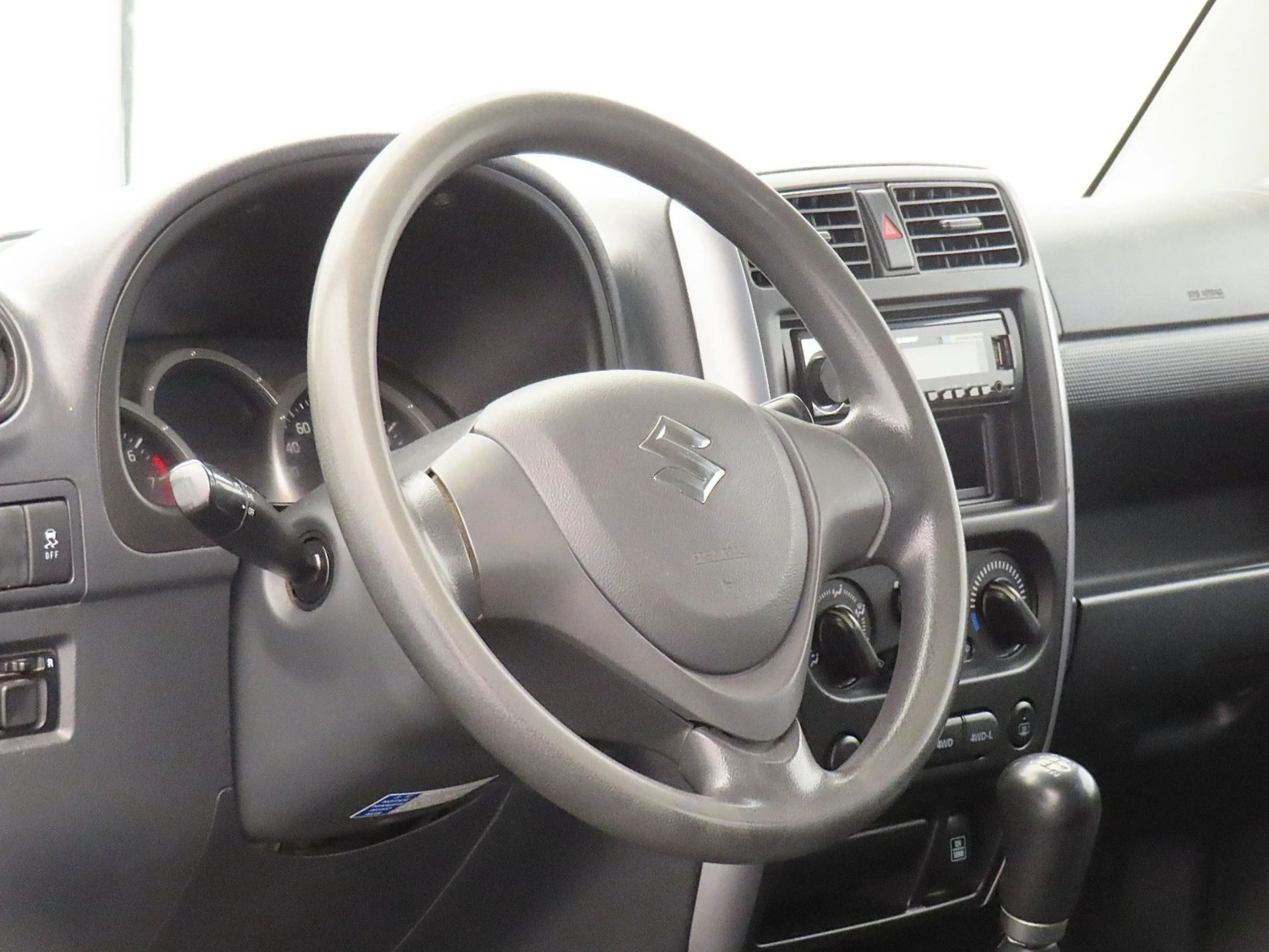 Suzuki Jimny Ranger Club Lim. *1. Hand / Allrad / AHK* — photo 13