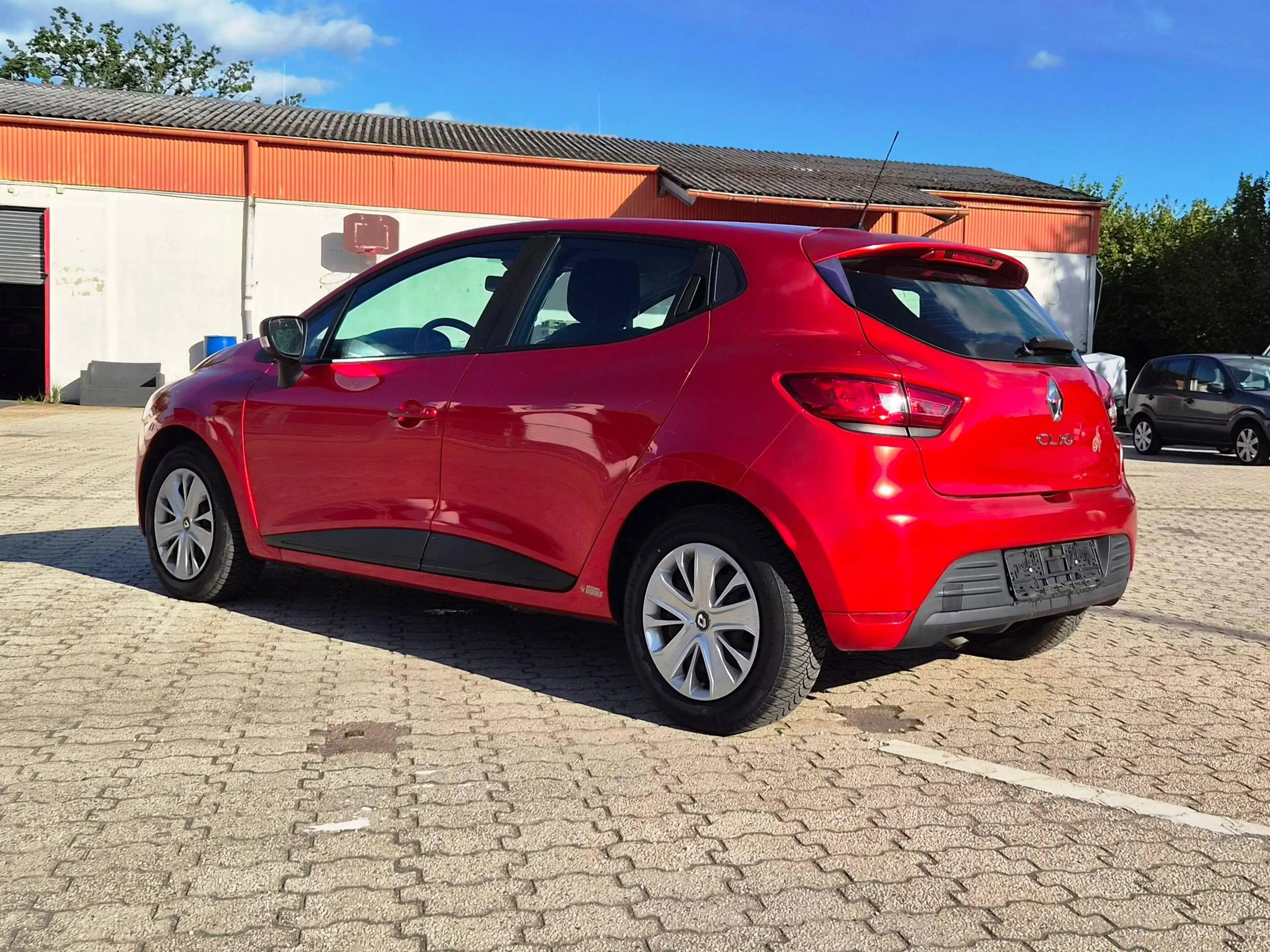Renault Clio Life/Original 28000km/Klima/Allwetterreifen/Zahnriemen Neu/Finanzierung ab 6,99%/ — photo 7