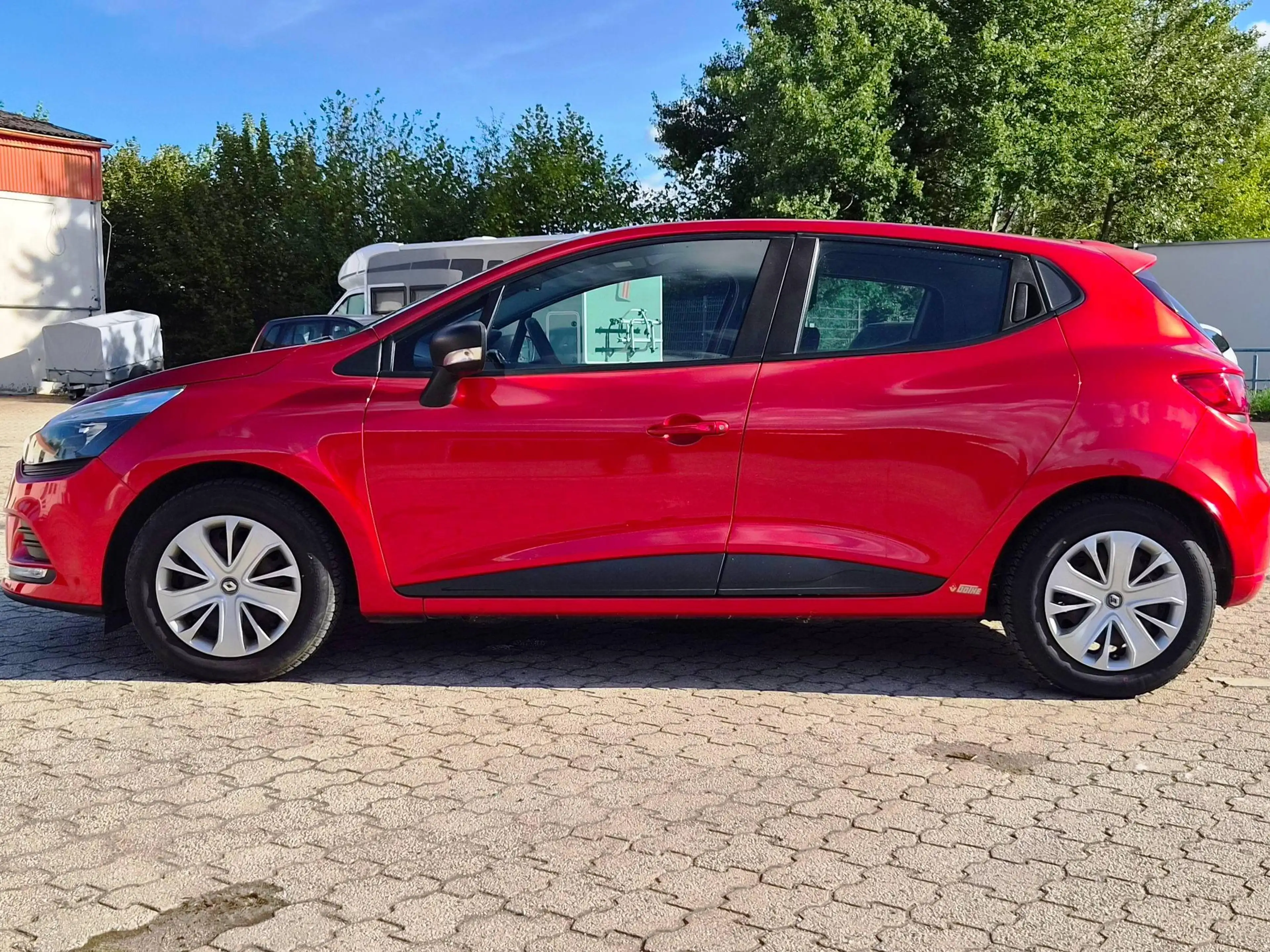 Renault Clio Life/Original 28000km/Klima/Allwetterreifen/Zahnriemen Neu/Finanzierung ab 6,99%/ — photo 8