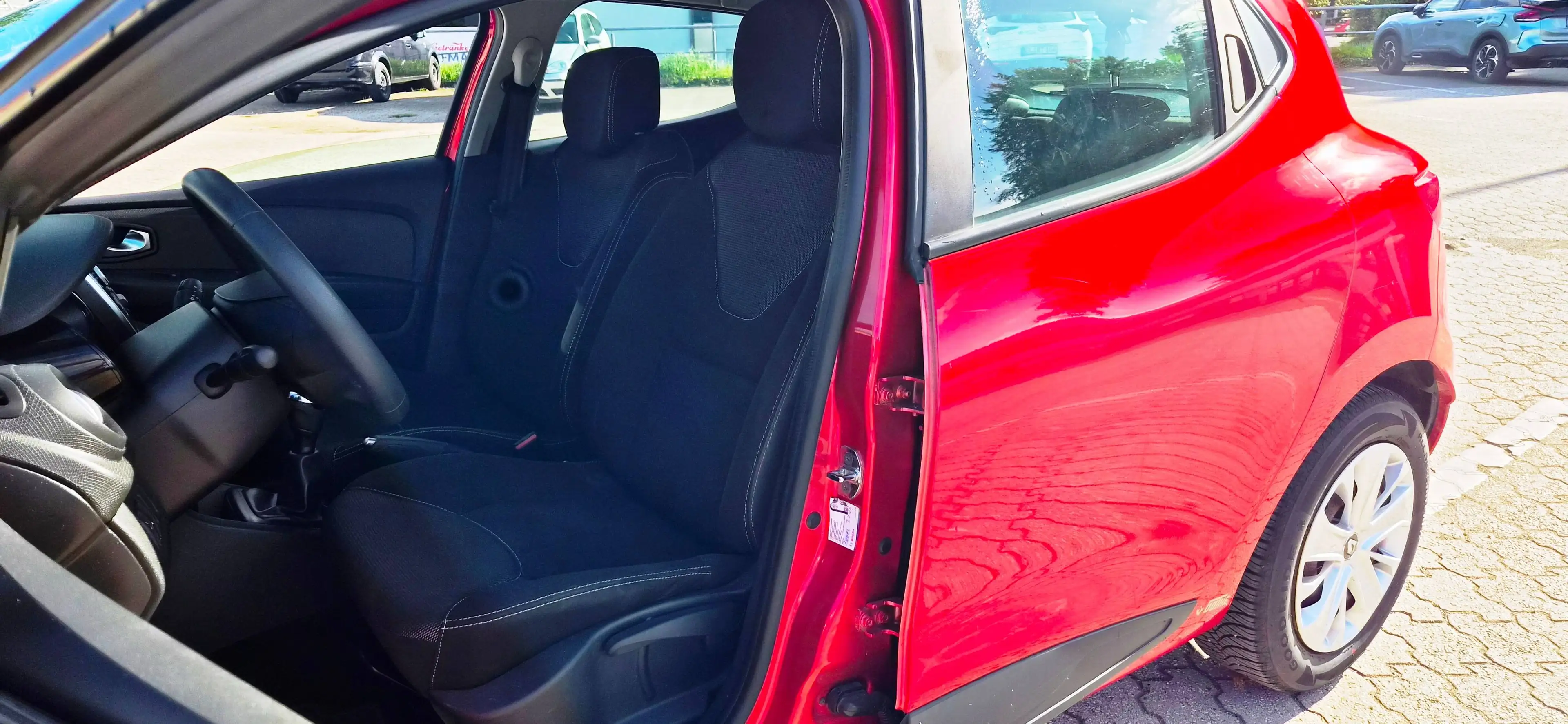 Renault Clio Life/Original 28000km/Klima/Allwetterreifen/Zahnriemen Neu/Finanzierung ab 6,99%/ — photo 9