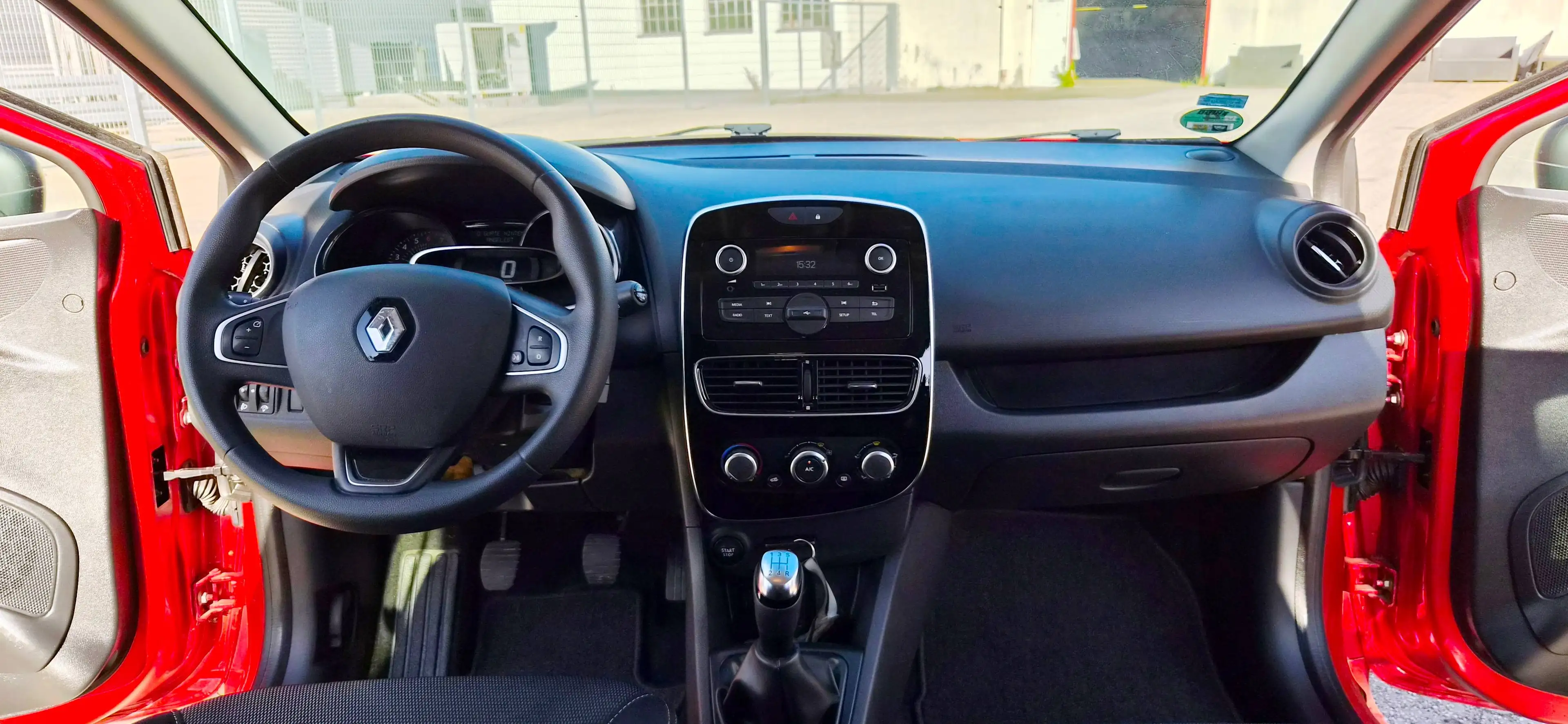 Renault Clio Life/Original 28000km/Klima/Allwetterreifen/Zahnriemen Neu/Finanzierung ab 6,99%/ — photo 12