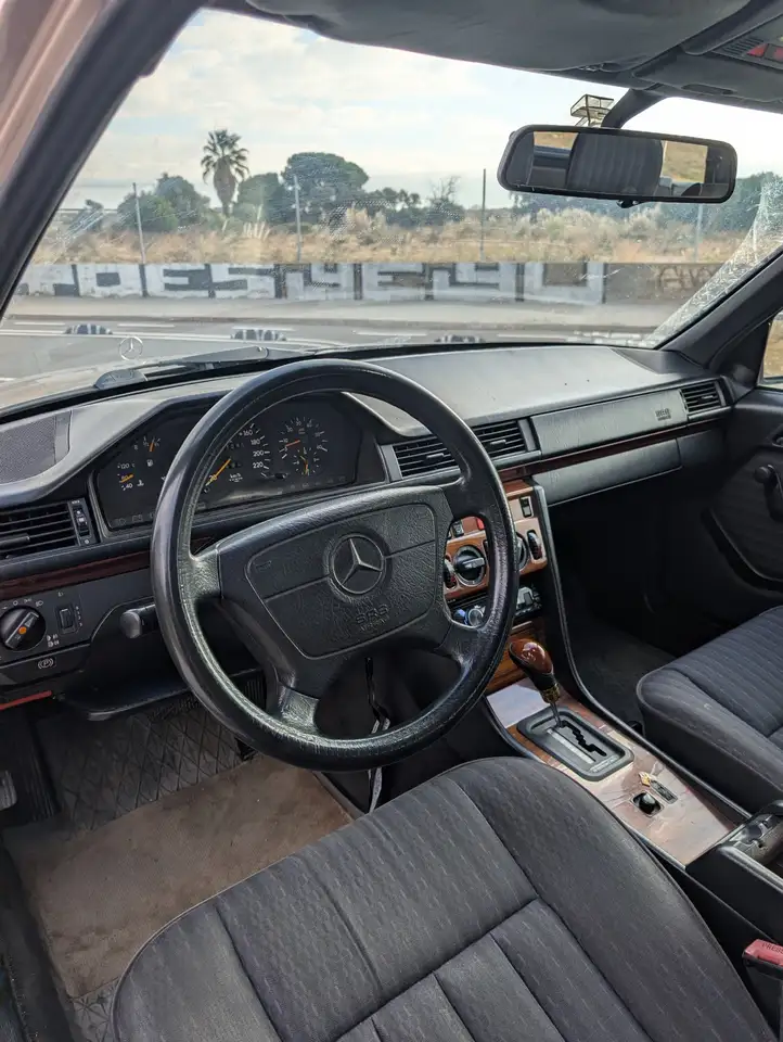 Mercedes-Benz 300 TD Turbodiesel, foto 6