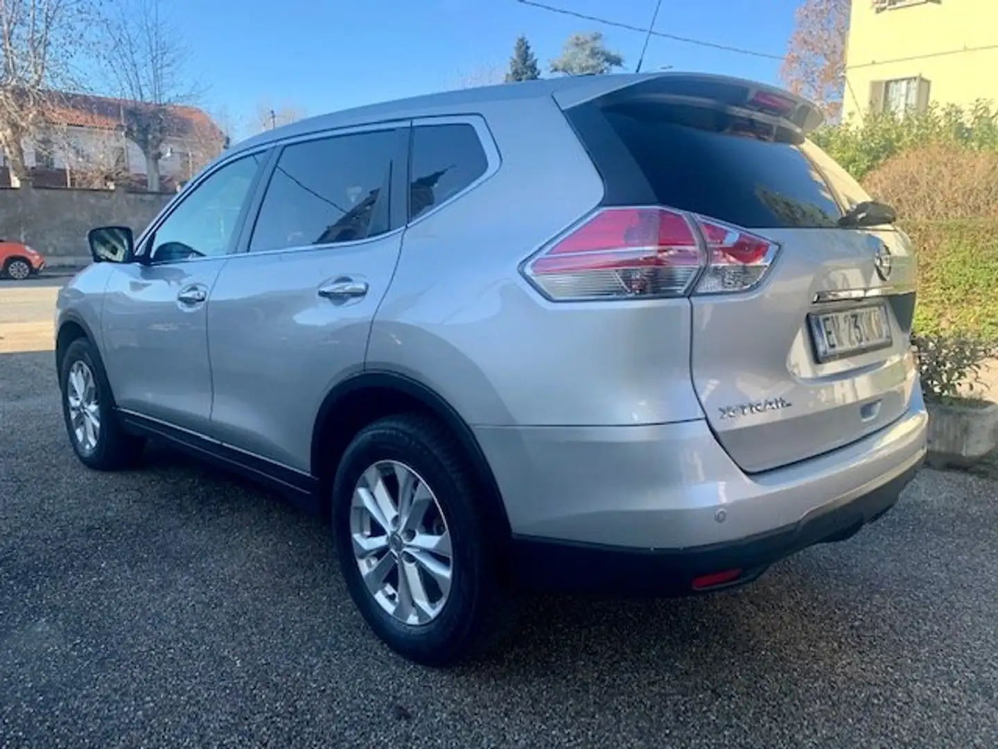 Nissan X-Trail 1.6 dCi PREMIUM NAVIGAT-RETROC. FULL Argento - 2