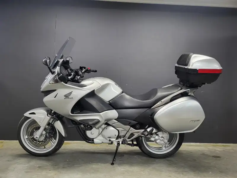 Honda NT 700 - foto 7