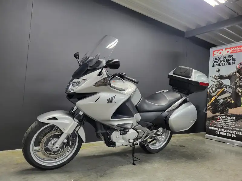 Honda NT 700 - foto 8