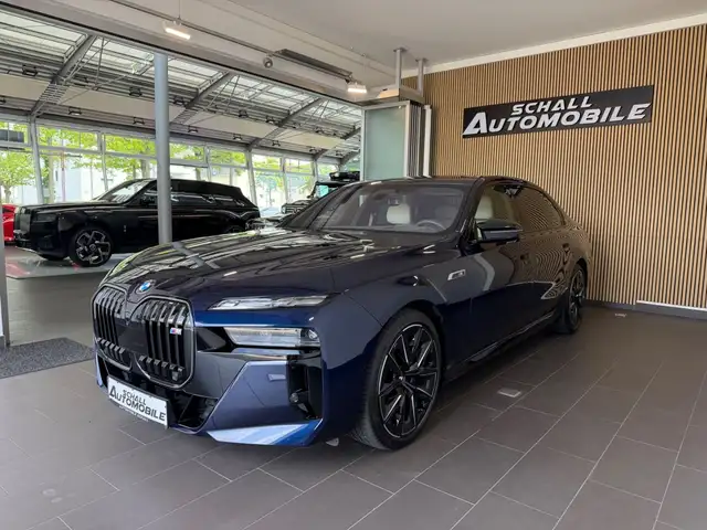 Bmw 740 d xDrive *PANO/THEATRE/DRV. ASS. PRO/ST. HZG*