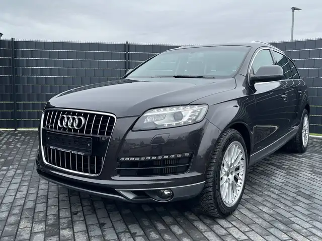 Audi Q7 4.2 TDI quattro sport*STHZ*CAM*NAVI*XENON*AHK