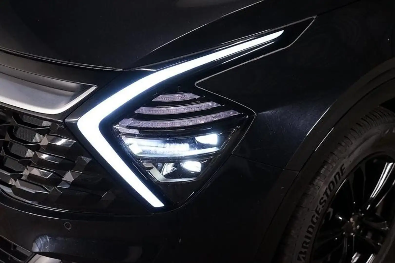 Kia Sportage 1.6 CRDi Spirit Kamera/360°/ACC/AUT/Key Negru - 2