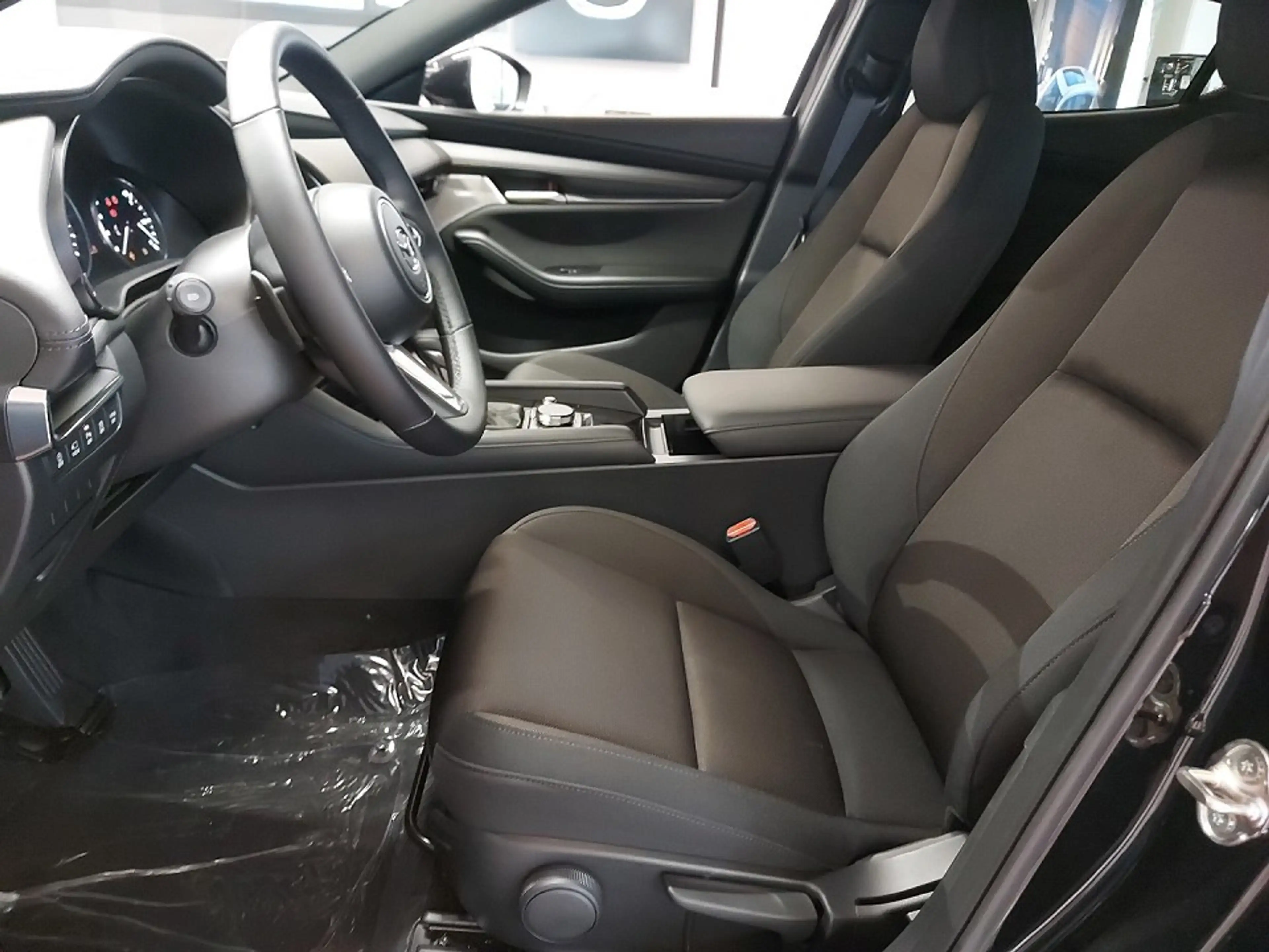 Mazda 3 SKYACTIV-X 2.0 M Hybrid — photo 7
