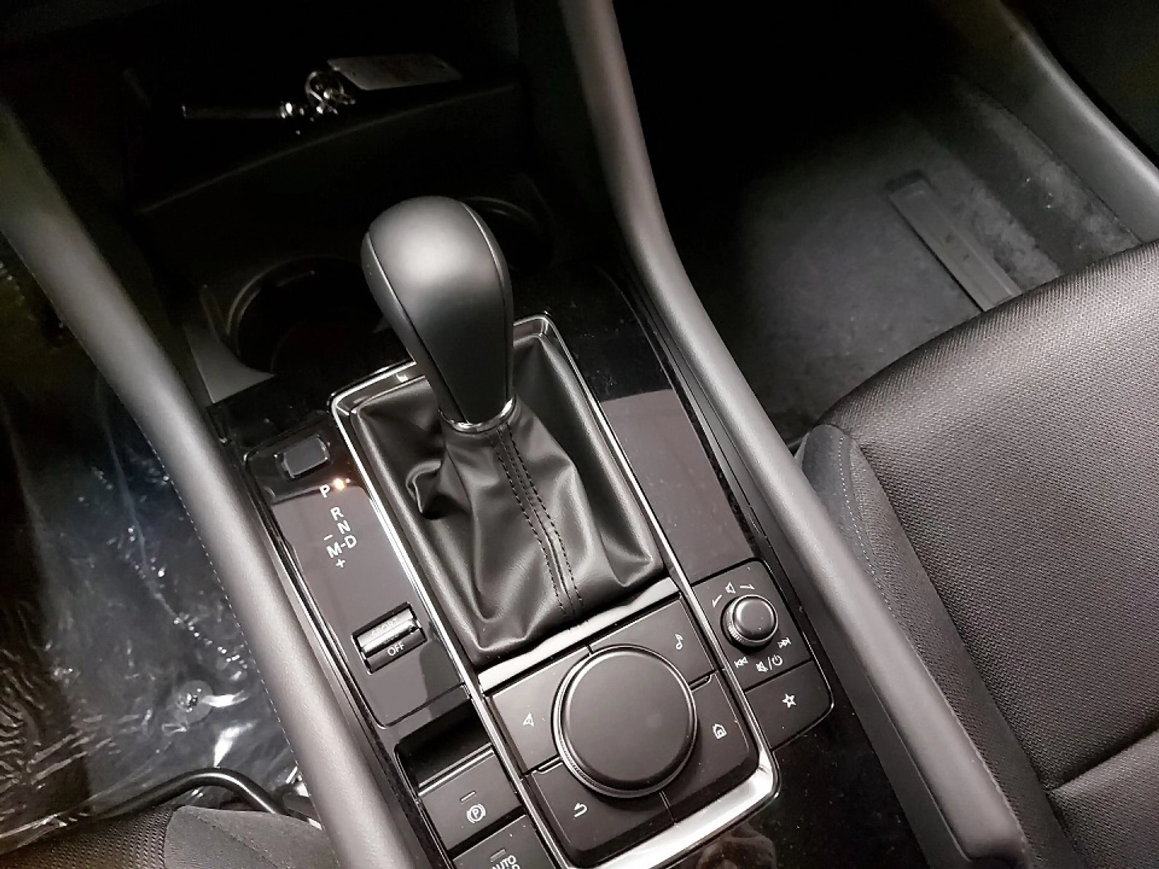 Mazda 3 SKYACTIV-X 2.0 M Hybrid — photo 14