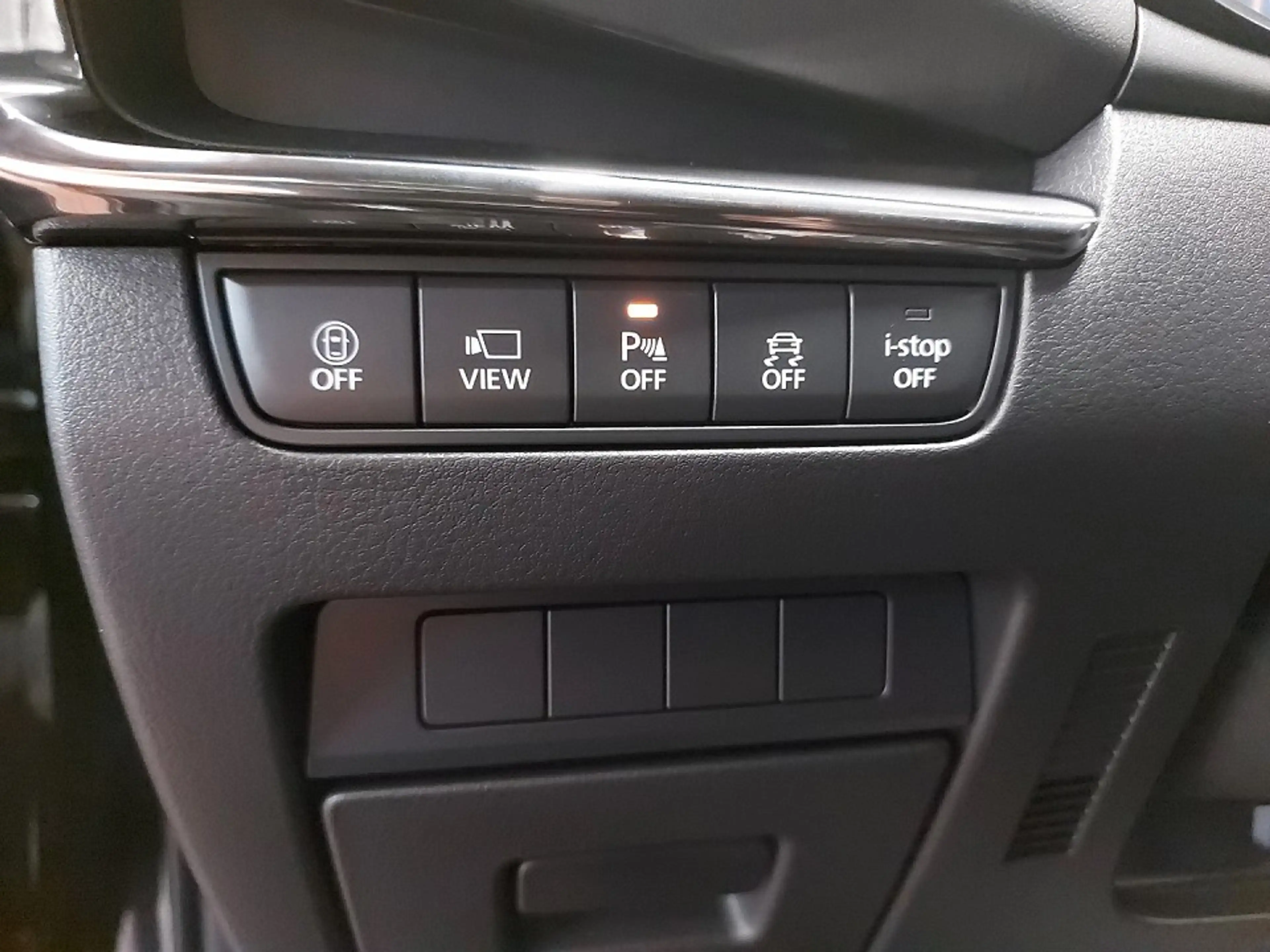 Mazda 3 SKYACTIV-X 2.0 M Hybrid — photo 11