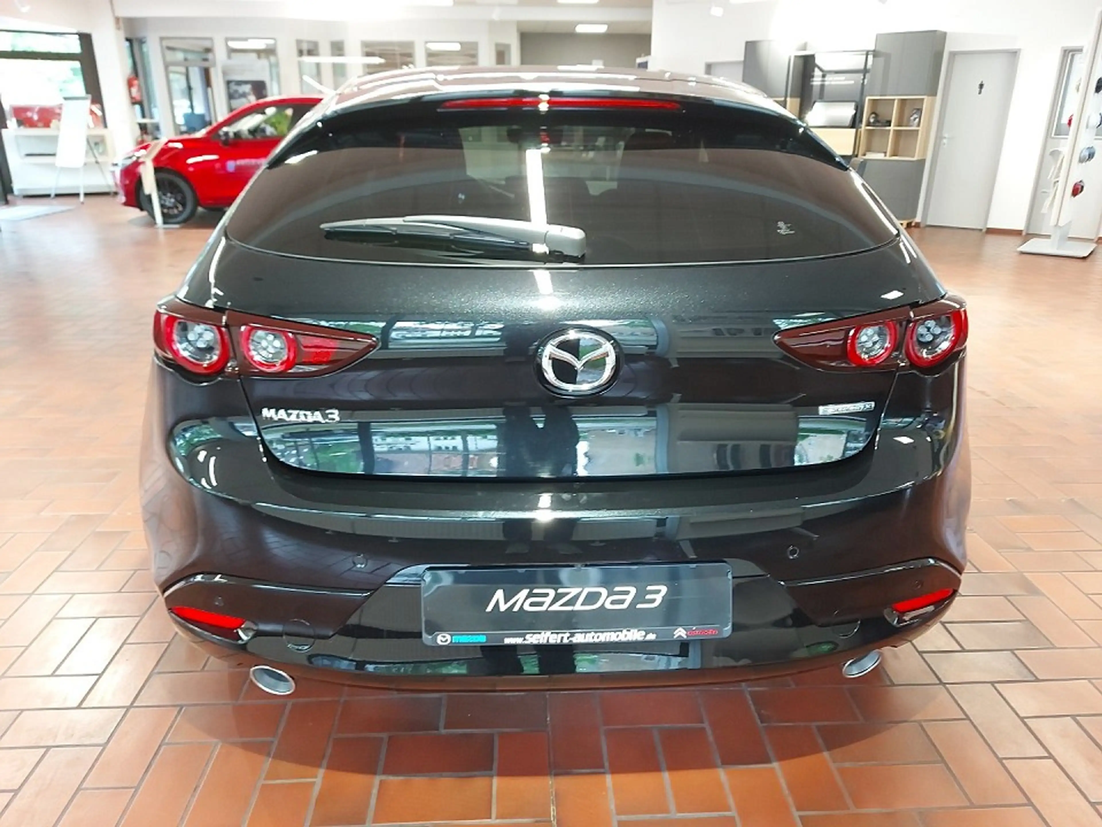 Mazda 3 SKYACTIV-X 2.0 M Hybrid — photo 4