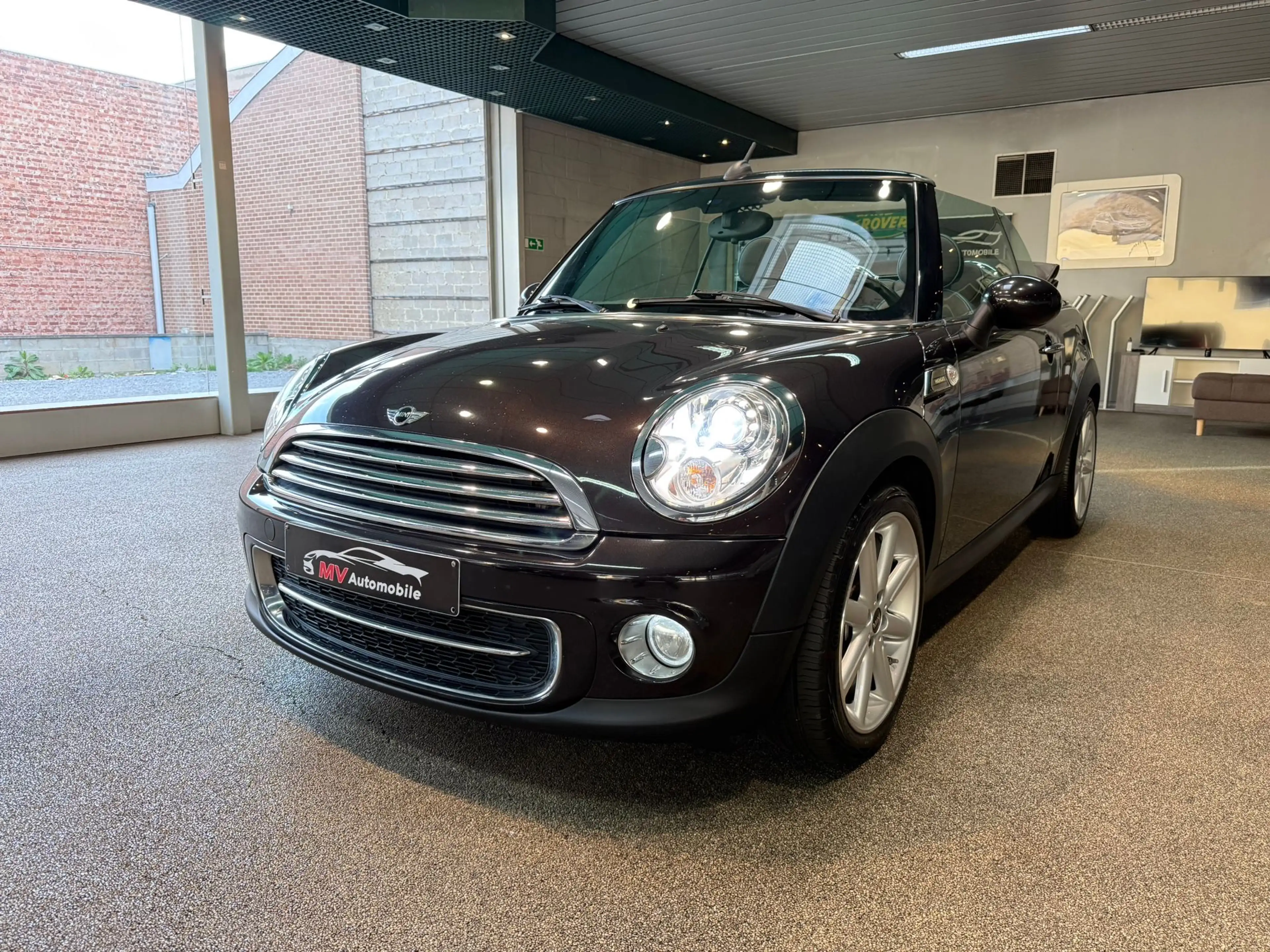 MINI Cooper D Cabrio 1.6 D DPF * Xenon * Navi * Cuir * Reg de vit