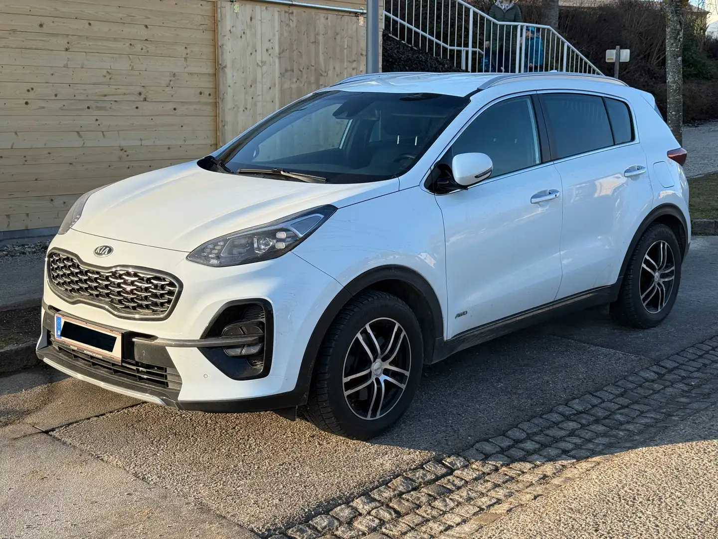 Kia Sportage Sportage 1,6 CRDI SCR MHD AWD GT-Line GT-Line Weiß - 1