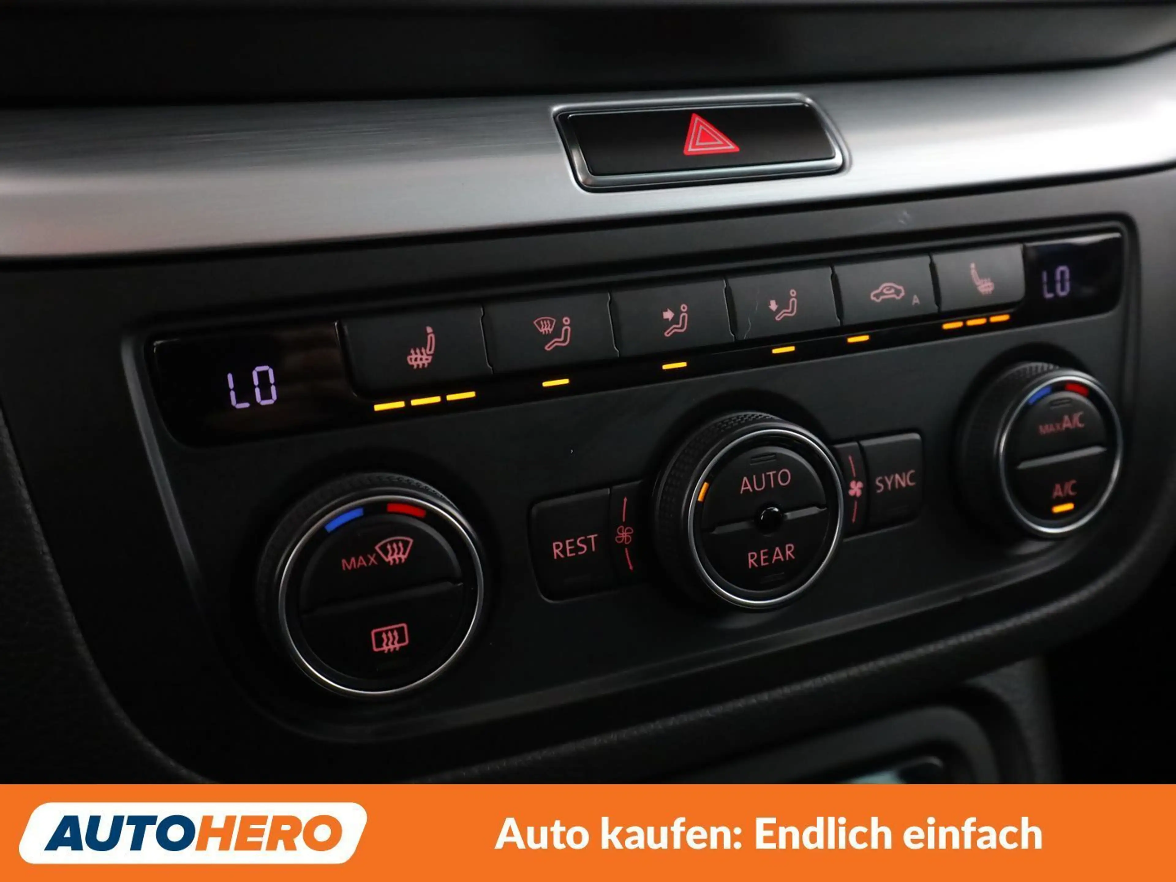 Volkswagen Sharan 2.0 TDI Comfortline BlueMotion Tech — photo 24