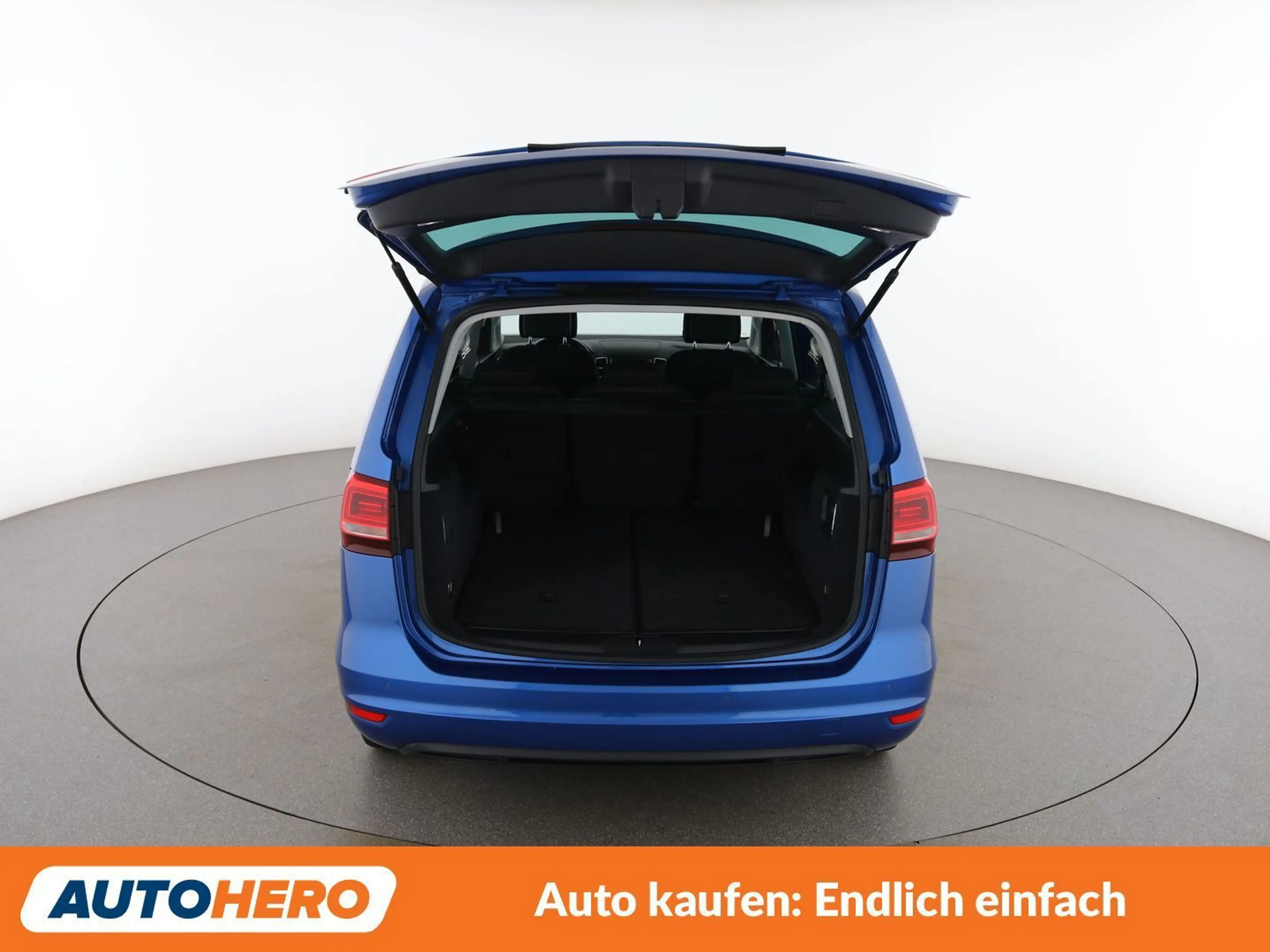 Volkswagen Sharan 2.0 TDI Comfortline BlueMotion Tech — photo 16