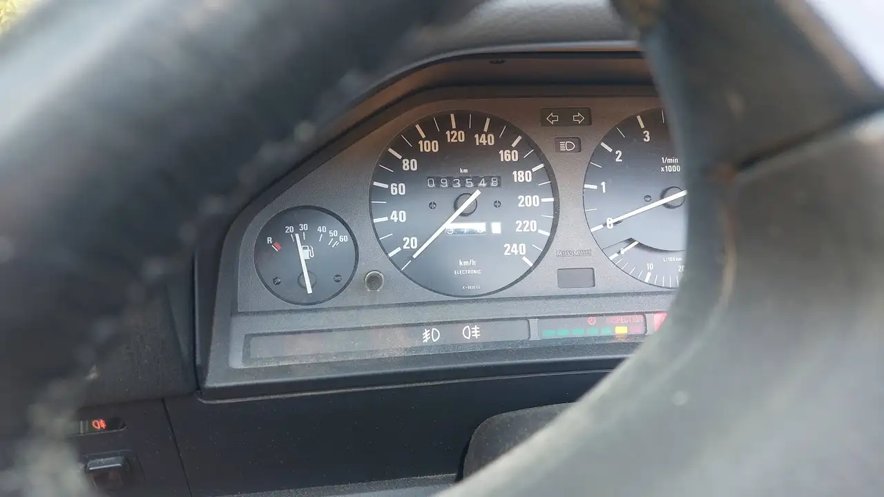 BMW 318i, foto 9