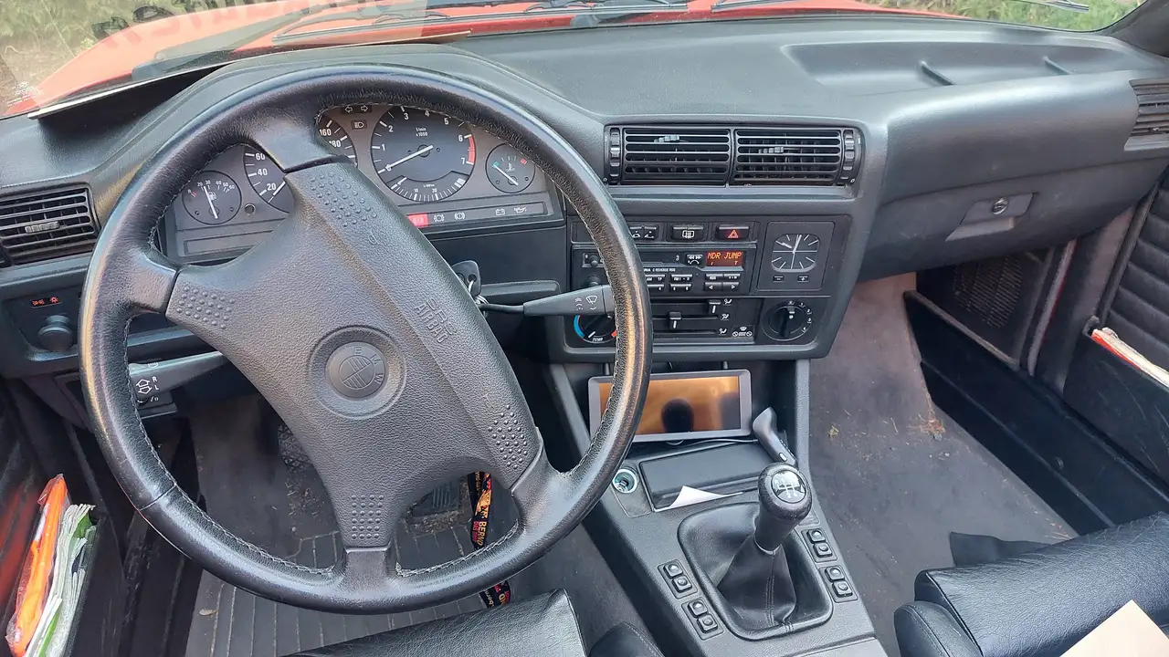 BMW 318i, foto 8