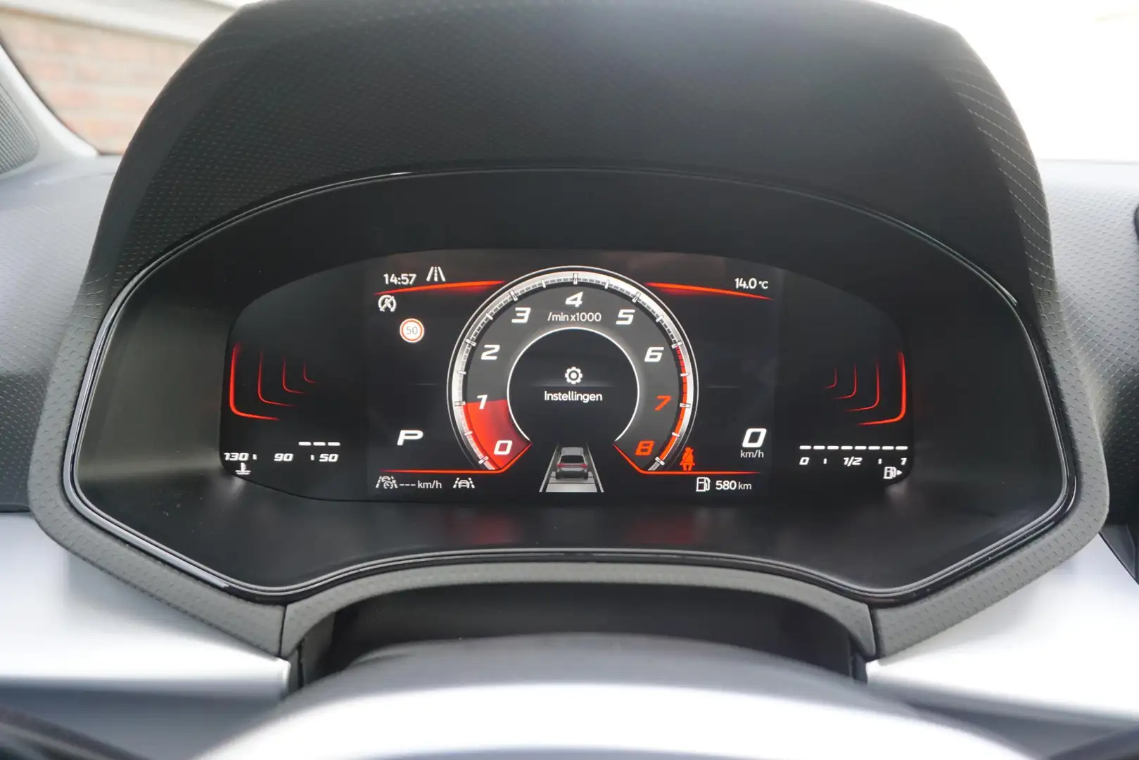 SEAT Arona 1.0 EcoTSI 115PK FR/Automaat/ Two-Color/ Virtual C Gris - 2