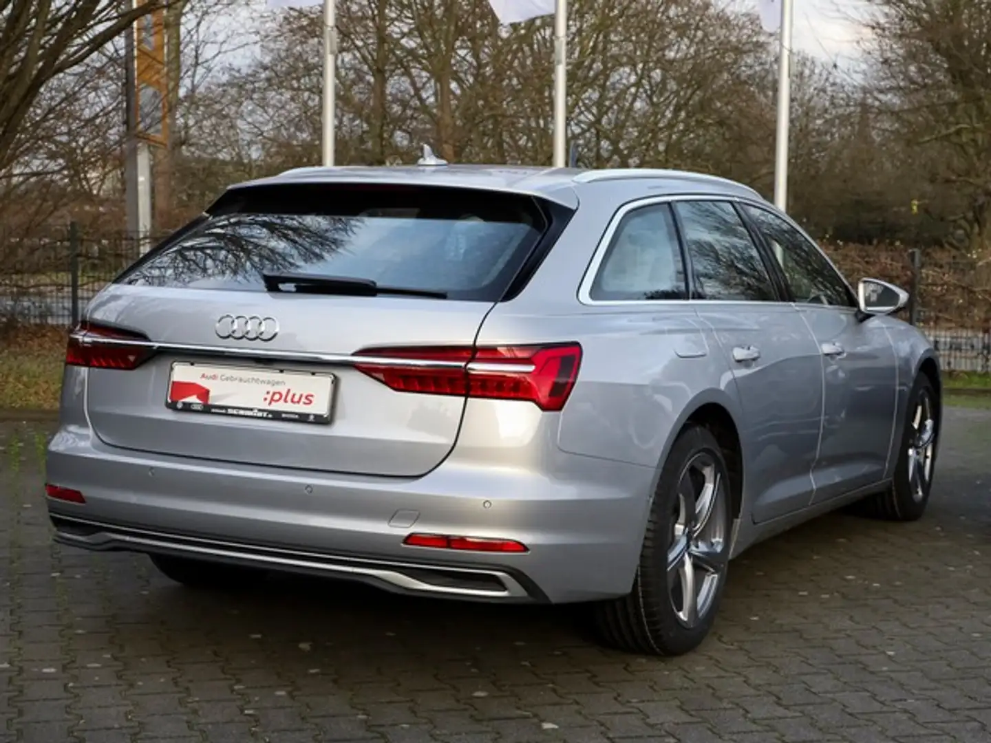 Audi A6 Avant 45 TFSI Advanced LM19 Matrix LED AHK ACC ... Silber - 2