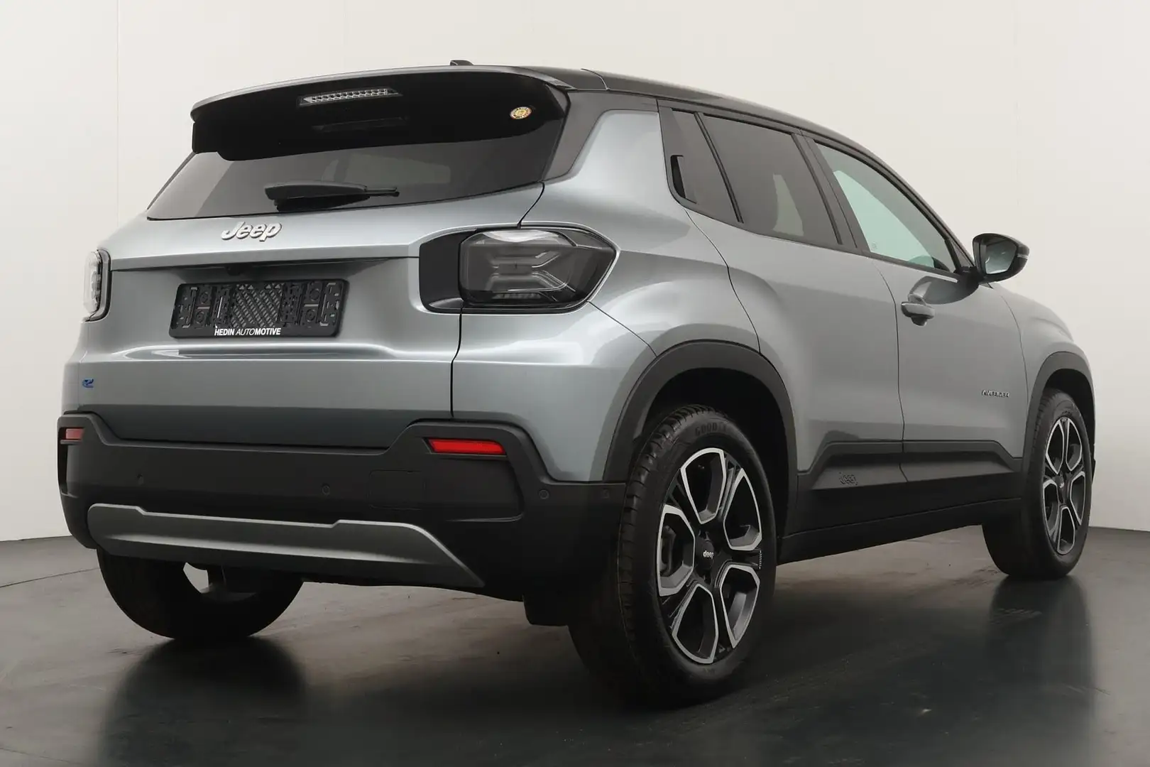 Jeep Avenger Summit 54 kWh | Adaptive cruise control | Camera | Grijs - 2