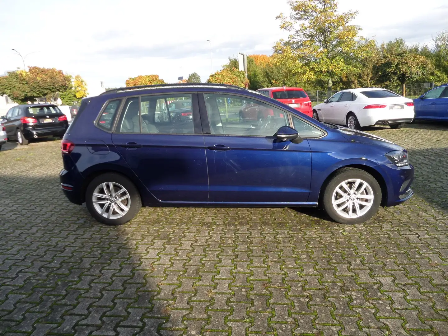 Volkswagen Golf Sportsvan Comfortline+Klimatronic+Navi+Service-NEU+1.Hand Blau - 1