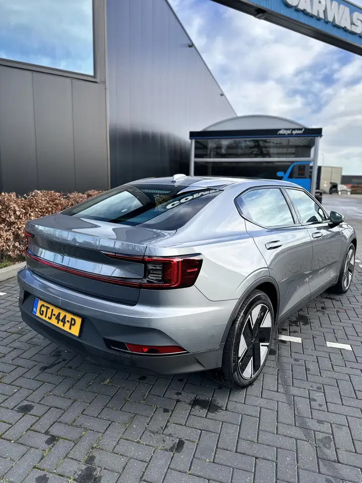 Polestar 2 2024