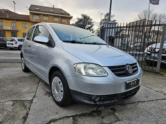 Volkswagen Fox view 3
