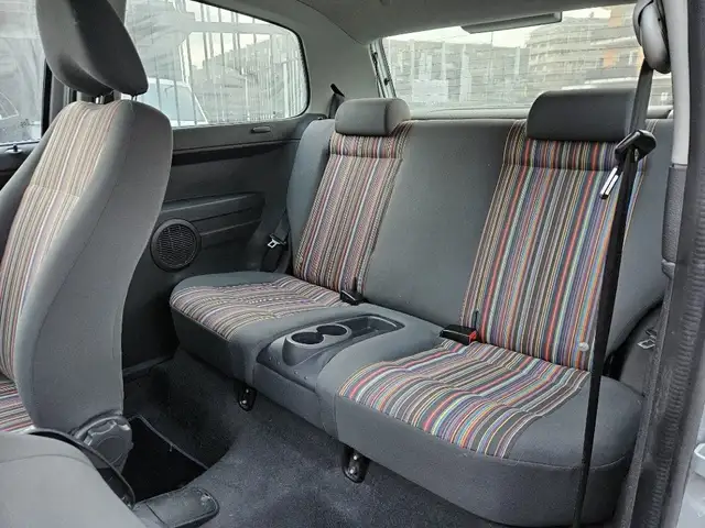 Volkswagen Fox view 8