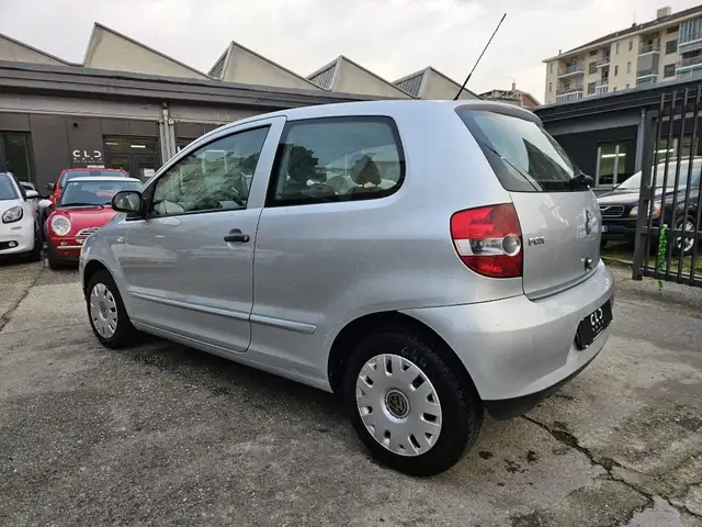 Volkswagen Fox view 5