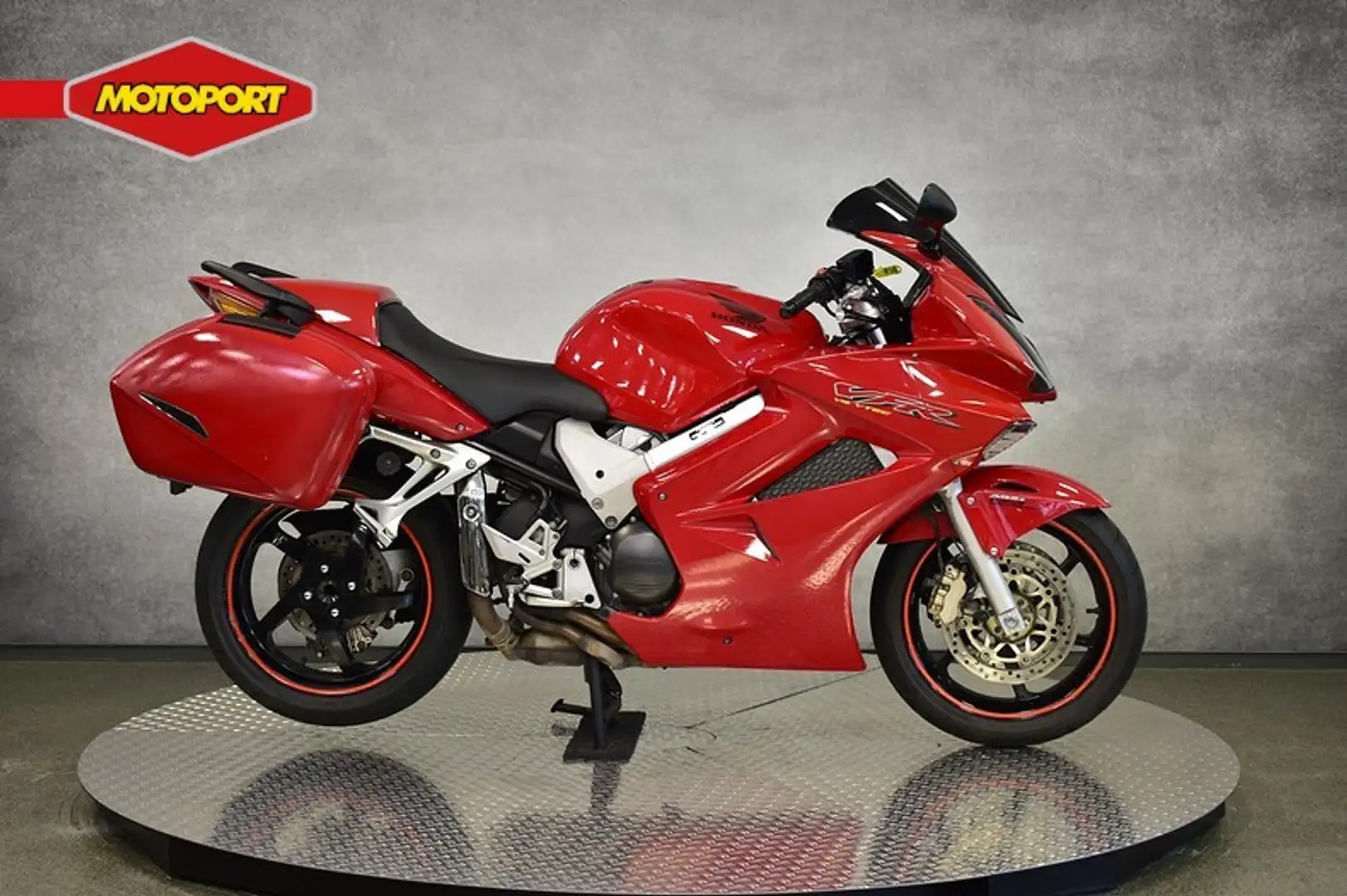 Honda VFR 800 Rood - 1