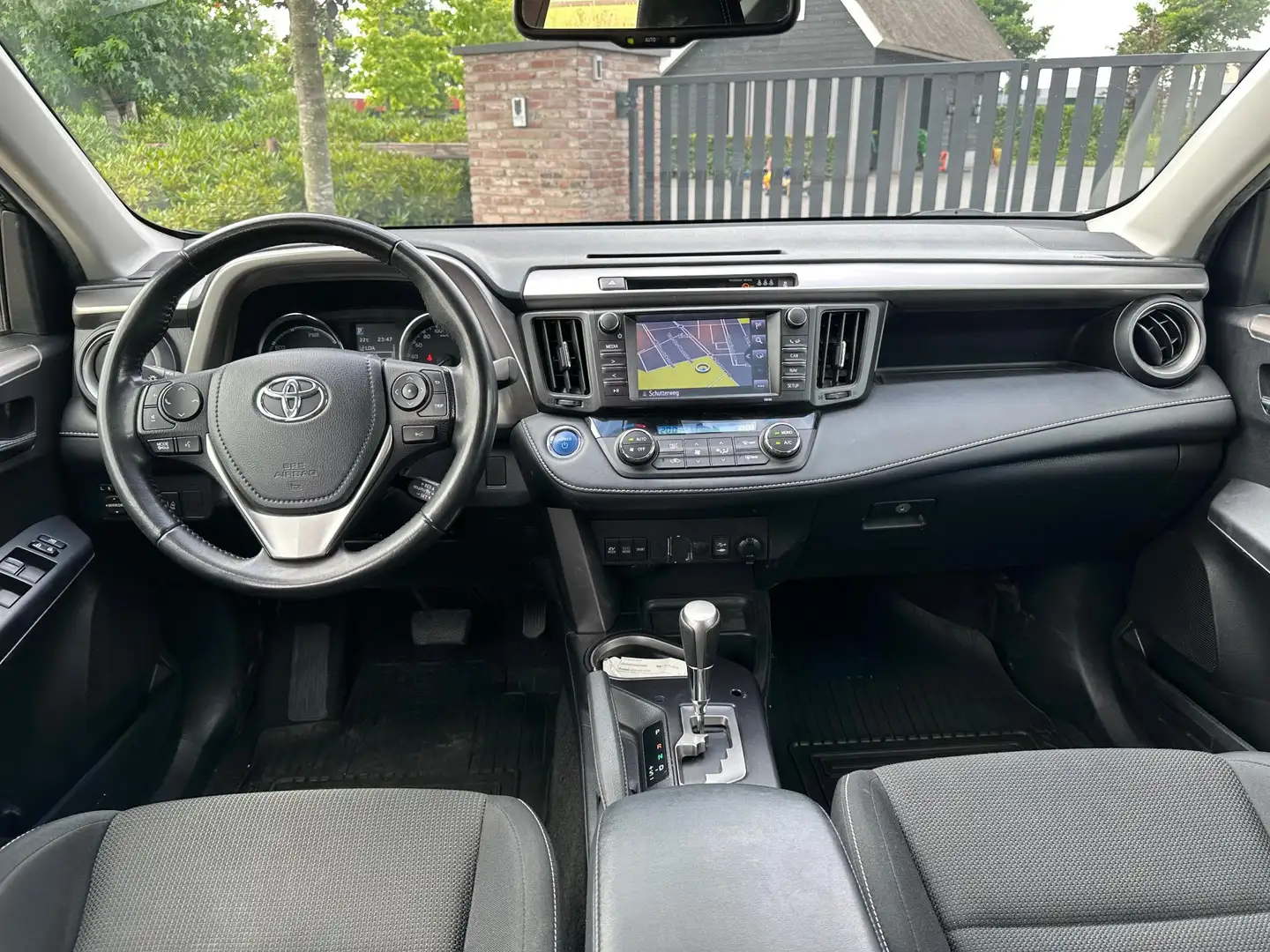 Toyota RAV 4 2.5 Hybrid AWD Dynamic | Trekgewicht 1650KG | Trek Wit - 2