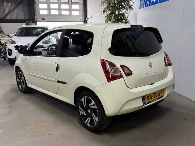 Renault Twingo view 2