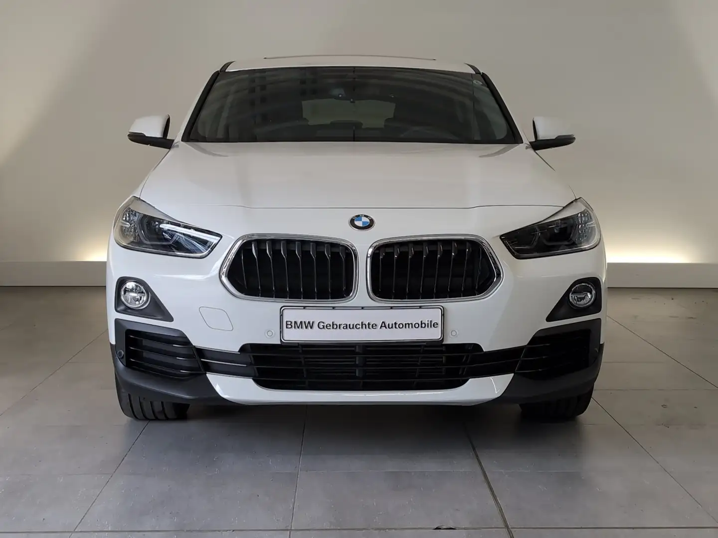 BMW X2 sDrive18d Advantage HeadUp/Pano/LKH/Lordose HeadUp Bianco - 2