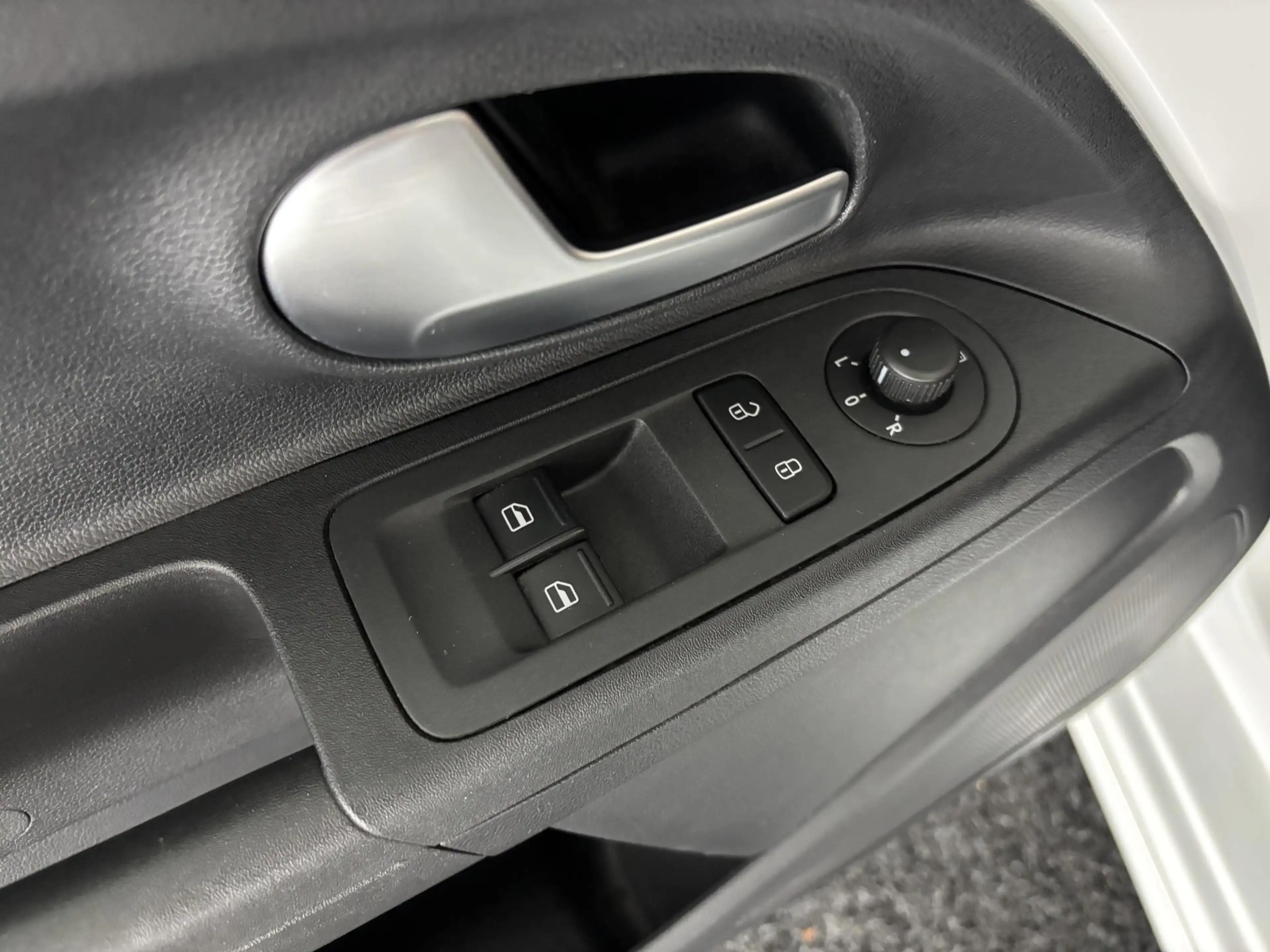 Volkswagen e-up! e-up! Style | ALL-IN PAKKET | CAMERA | STOELVERW. — photo 24